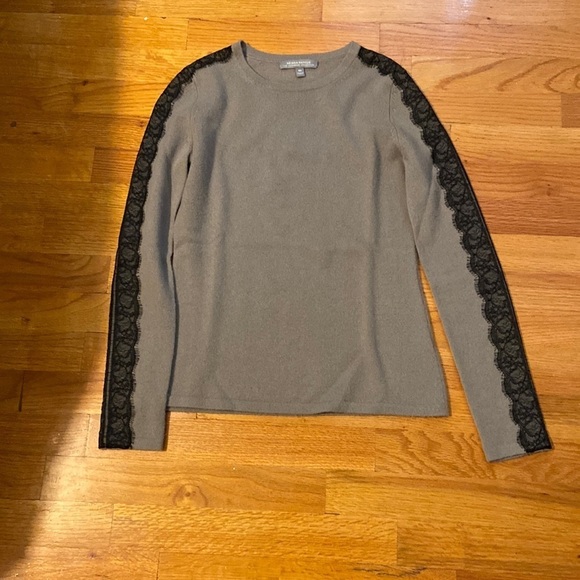 Women’s Neiman Marcus Cashmere Collection sweater. Gray. Size XS - Picture 1 of 6